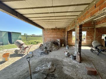 VENTA CASA SAN SEBASTIAN AREA 1 - 5 AMBIENTES