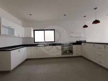 Casa en condominio en venta en San Sebastián
