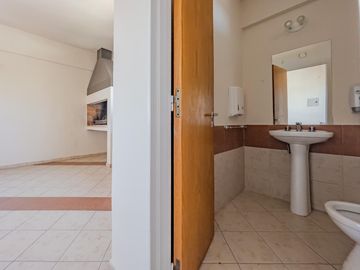 VENTA - Departamento - 2 dormitorios - Piscina y quincho - Martin, Rosario