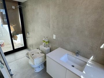Casa en venta barrio Lagos de Canning