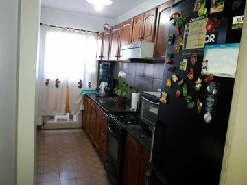 Departamento en venta - 2 dormitorios 1 baño - 70mts2 - Banfield
