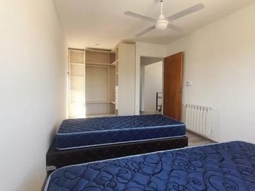 Casa Venta Roldan El Molino ,3 dormitorios, Pileta c/solarium, Cochera, todos los servicios -