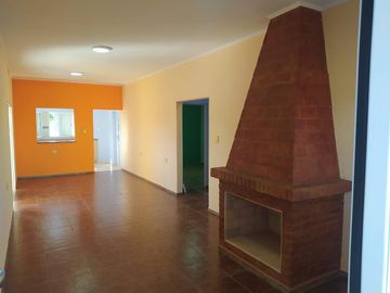 Vendo casa General Alvear