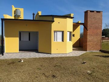 Vendo casa General Alvear