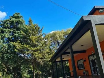 Casa de cuatro ambientes con Piscina en Barrio Privado Los Ombues, Florencio Varela a la Venta