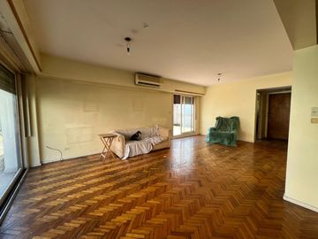 4 ambientes con cochera en Palermo Vidt al 1900