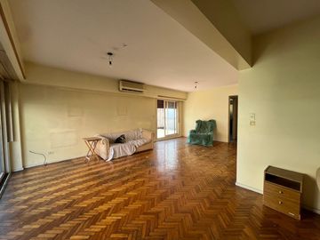 4 ambientes con cochera en Palermo Vidt al 1900