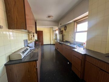 4 ambientes con cochera en Palermo Vidt al 1900