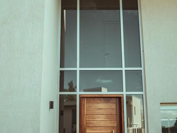 Casa de 4 dormitorios a estrenar - La Castilla Club de Campo