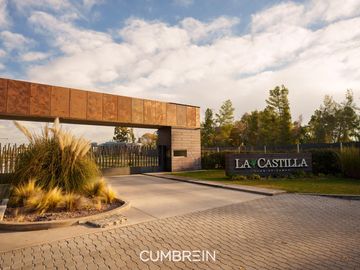Casa de 4 dormitorios a estrenar - La Castilla Club de Campo
