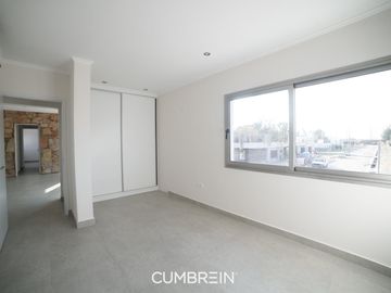 Casa de 4 dormitorios a estrenar - La Castilla Club de Campo
