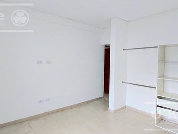 Venta departamento con patio a estrenar en Berazategui