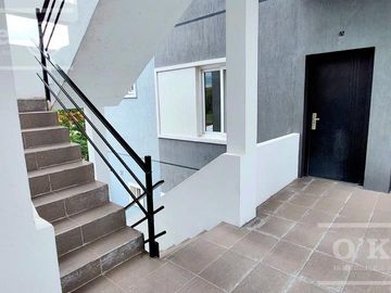Venta departamento con patio a estrenar en Berazategui