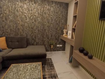 DEPARTAMENTO EN ZONA TEJAMEN O BLVD CUAUHTEMOC SUR. ACABADOS DE LUJO, 2 O 3 RECS