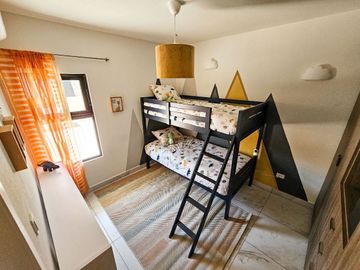 DEPARTAMENTO EN ZONA TEJAMEN O BLVD CUAUHTEMOC SUR. ACABADOS DE LUJO, 2 O 3 RECS