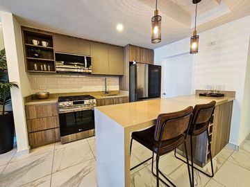 DEPARTAMENTO EN ZONA TEJAMEN O BLVD CUAUHTEMOC SUR. ACABADOS DE LUJO, 2 O 3 RECS