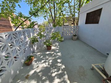 APTO CREDITO - VENTA - PH en Santos Lugares, tres ambientes, Terraza, Parrilla