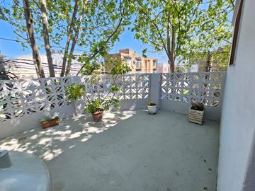 APTO CREDITO - VENTA - PH en Santos Lugares, tres ambientes, Terraza, Parrilla