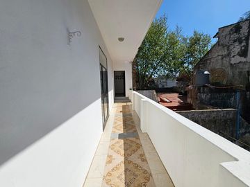 APTO CREDITO - VENTA - PH en Santos Lugares, tres ambientes, Terraza, Parrilla