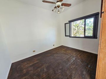APTO CREDITO - VENTA - PH en Santos Lugares, tres ambientes, Terraza, Parrilla