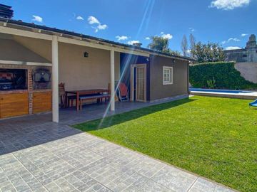 Casa en venta 5 ambientes - Ituzaingo- Acepta permuta