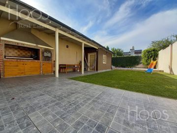 Casa en venta 5 ambientes - Ituzaingo- Acepta permuta