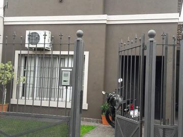 Casa en venta 5 ambientes - Ituzaingo- Acepta permuta