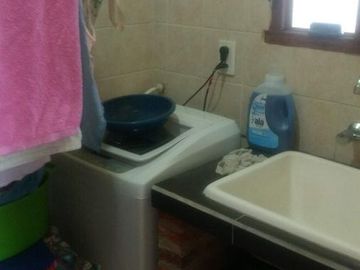 Casa en venta - 2 Dormitorios 1 Baños 2 Cocheras - 313Mts2 - Villa Santos Tesei, Hurlingham