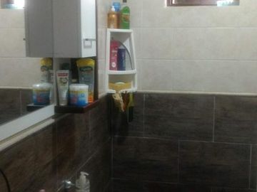 Casa en venta - 2 Dormitorios 1 Baños 2 Cocheras - 313Mts2 - Villa Santos Tesei, Hurlingham