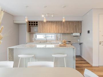 DEPARTAMENTO DE UN DORMITORIO VENTA SOLARIUM Y PARRILERO CENTRO ROSARIO