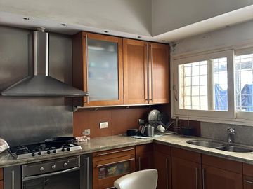 Casa en  Cerro de las Rosas con excelentes vistas al kempes y las cierras