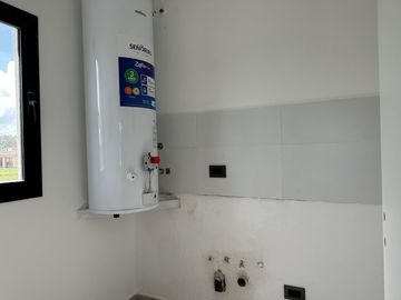 VENTA Casa Barrio Cerrado Santa Elisa-Pilar Del Este-LOSA RADIANTE-Estrenar- PILETA-Tenis-Futbol