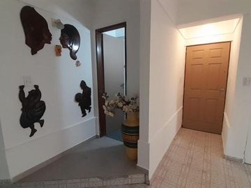 Departamento en venta - 2 Dormitorios 2 Baños - Cochera - 131Mts2 - Mar de Ajó