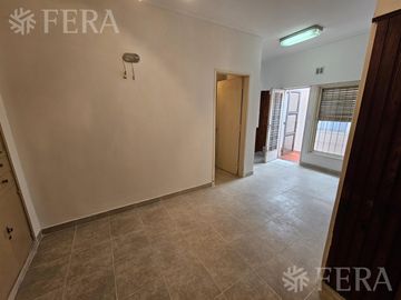 Venta de PH 4 ambientes con cochera en Wilde