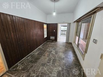 Venta de PH 4 ambientes con cochera en Wilde