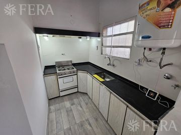 Venta de PH 4 ambientes con cochera en Wilde