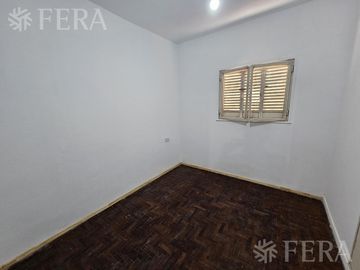 Venta de PH 4 ambientes con cochera en Wilde