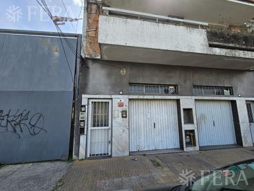 Venta de PH 4 ambientes con cochera en Wilde
