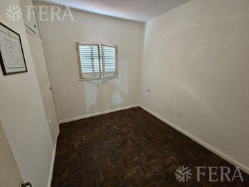Venta de PH 4 ambientes con cochera en Wilde
