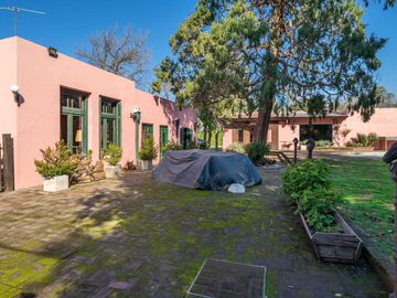Casa en Terreno de 4.000 m2 - Apto para Construcción - Ideal Desarrollo en Manzanares