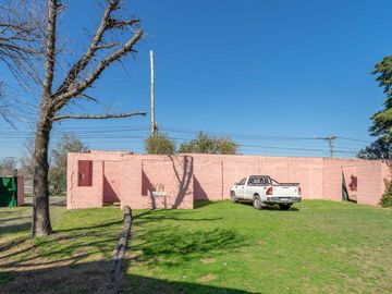 Casa en Terreno de 4.000 m2 - Apto para Construcción - Ideal Desarrollo en Manzanares