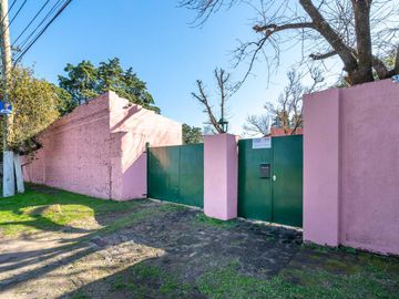 Casa en Terreno de 4.000 m2 - Apto para Construcción - Ideal Desarrollo en Manzanares