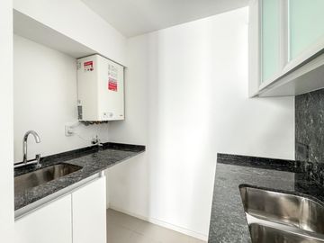 Moderno 3 ambientes con parrilla propia y amenitites en Caballito