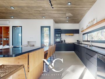 Casa en venta en Costa Esmeralda 4 dormitorios