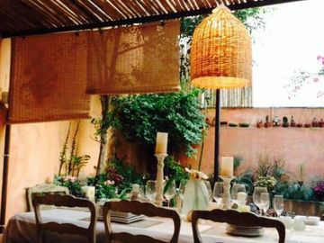 VENTA, EN RECOLETA, 3 AMBIENTES, GRAN  PATIO.
