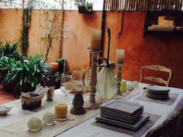 VENTA, EN RECOLETA, 3 AMBIENTES, GRAN  PATIO.