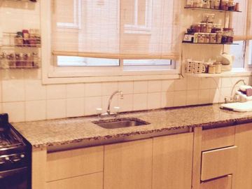 VENTA, EN RECOLETA, 3 AMBIENTES, GRAN  PATIO.