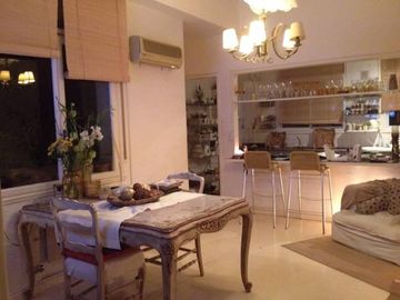 VENTA, EN RECOLETA, 3 AMBIENTES, GRAN  PATIO.