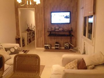 VENTA, EN RECOLETA, 3 AMBIENTES, GRAN  PATIO.