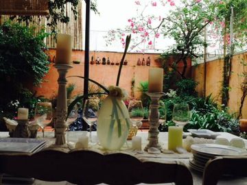 VENTA, EN RECOLETA, 3 AMBIENTES, GRAN  PATIO.